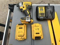 DEWALT 20V MAX XR Lithium-Ion Cordless Brushless 3-Speed 1/4-inch Impact Driver